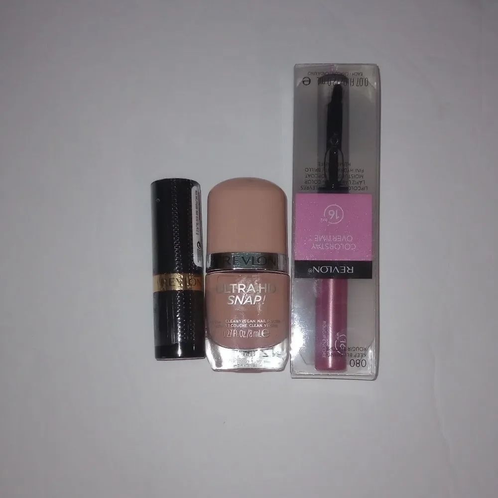 🆕💄💅🏽REVLON Makeup Bundle - 2 Lip Colors And 1 Nail Polish